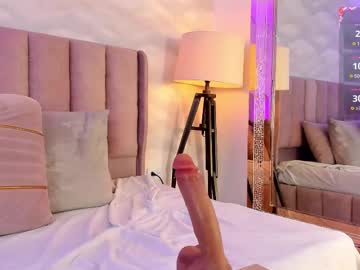 Im_nika_ • blowjob20y • Colombia • public