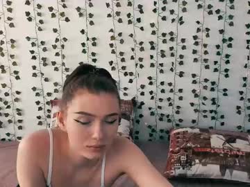 Indecenttcouple, 22 years old, GOAL: BLOWJOB AND CUM ON FACE [1995 tokens remaining] WELCOME   #milk #new #young #teen #lovense, webcam photo