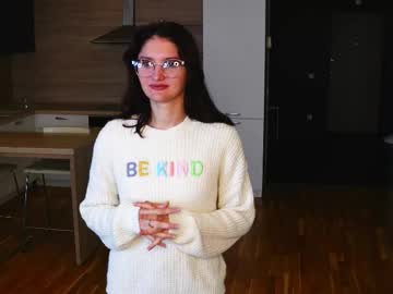 Inellcanty, 18 years old, GOAL: --  hot for me) Will you take off sweater?  -- a little #shy because #new here and #skinny #18 #hairy [0 tokens remaining], webcam photo