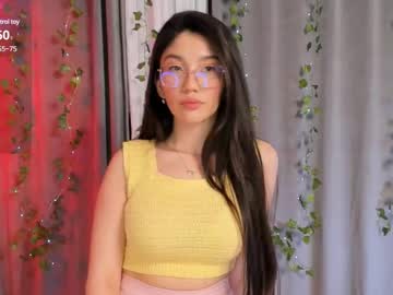Iris_on_cam, 19 years old, GOAL: AHEGAO<3 [19 tokens remaining] Welcome to my room! #new #asian #young #lovense #shy, webcam photo