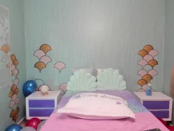 Iris_sunshine, 22 years old, GOAL: Fuck my tight peehole [221 tokens remaining] ?? the best natural boobs on chaturbate!? #bigboobs #smile #erotic #squirt #young, webcam photo