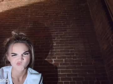Live cam performer Iris_world streaming now