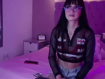 Isa_filiphs, 18 years old, GOAL: One finger in my pussy pink [7 tokens remaining] Welcome to my room! #smalltits #18 #teen #latin #smalltits  #new, webcam photo