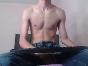 Isaaclatino, 19 years old, party #master #skinny #bigcock #cum #18 [700 tokens remaining], webcam photo