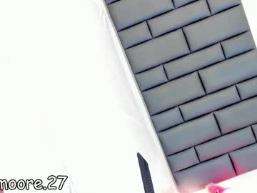 Isamoore • fuckmachine24y • Colombia • public