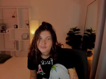 Catch me live as Iseeyou_mi, age 19 yrs in premium male cam shows