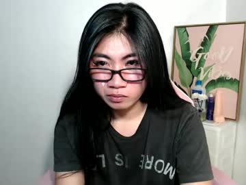 Skinny Asian cam girl Ishie_yoshixx live in HD