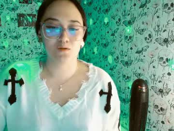 Hairy cam model Issis_demon live now
