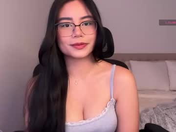 Skinny Asian cam girl Itsavablake live in HD