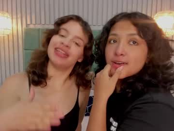 Ivy_and_molly, 19 years old, GOAL: suck bobs [53 tokens remaining] Welcome to our room!??? #young #ass #bigboobs #lesbian, webcam photo
