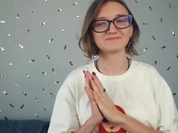 Skinny Asian cam girl Jadawynia | 19 yrs live in HD