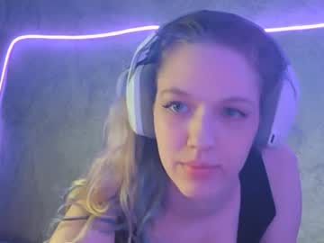 Jamastainbach, 18 years old, Hii, #new girl is here! GOAL: show my legs #teen #shy #cute #skinny [25 tokens remaining], webcam photo