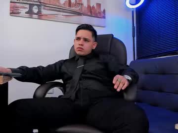 Jasper_shadow_wss, 25 years old, Cumshow when goal is reached. #new #straight #feet #latino #findom [495 tokens remaining], webcam photo