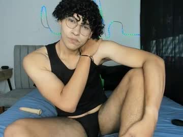Muscle cam star Jeanloverse, 20 yrs