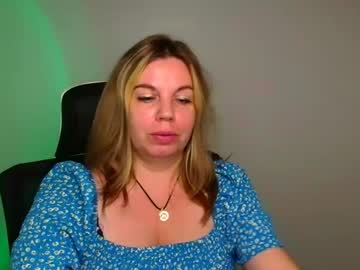 Jennifer_moree, 35 years old, GOAL: Sexy dance [60 tokens remaining] Welcome to my room! #new #milf #shy #cute #feet, webcam photo