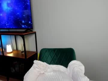 Squirting cam girl Jessica_gill age 27 yrs live now