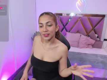 Catch me live as Jessyy_tay in premium male cam shows