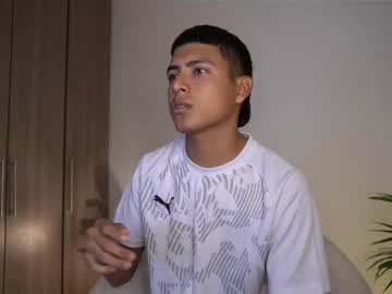 Jeyk_prada, 19 years old, Hey, I'm new support me?Boxer short out [555 tokens left] Make me cum #new #18 #asian #bigcock #cum, webcam photo