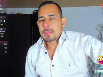 Live cam boy Jhonyalzate, 33 yrs - Hot Male Cams