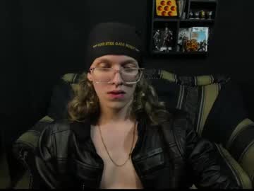 Live cam boy Jinnbook – Hot Male Cams