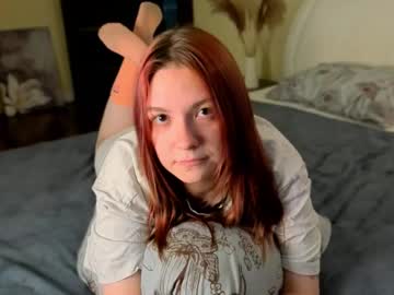 Jolandaoliveras, 18 years old, My first day in 3d world. Heey my name is Lina!Glat to see u .It's my first day with u!Goal- Pull my top seduse u.Sorry i'm a little shy. Whether we can dial 200 sub????? #shy #redhead #cute #teen #new [22, webcam photo