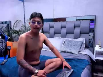 Jon_kael big cock cam stud 18 yrs streaming live