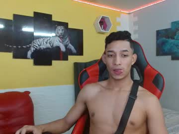 Jose_sexycumm, 19 years old, GOAL:  [0 tokens remaining] Welcome to my room! #18 #teen #shave #gym #muscle #lovense #gush # milk #oil, webcam photo