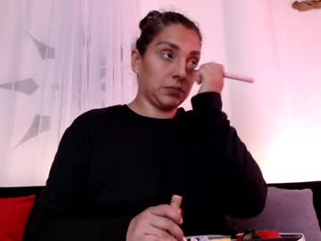 Squirting cam girl Josie_rider age 29 yrs live now