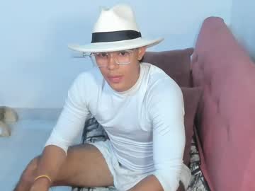 Joulianogreco1 • fitness22y • COLOMBIA • public