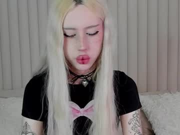 Catch me live as Joybarker, age 20 yrs in premium male cam shows
