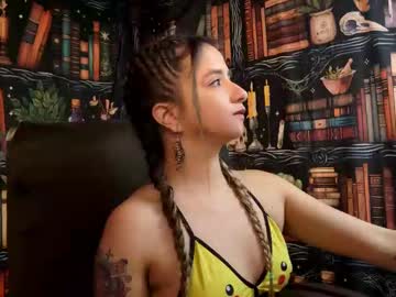 Hairy cam model Julietta__jackson, 19 yrs live now