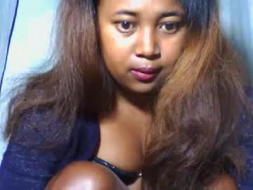 Kaillah • ebony • Madagascar • public