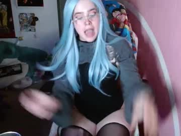 Squirting cam girl Kairilovescumm live now