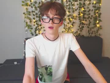 Kaislutx, 18 years old, doggy pose #twink #18 #young #skinny #new [0 tokens remaining], webcam photo