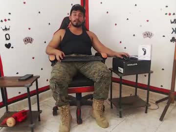 Muscle cam star Kalethbigdick88, 37 yrs