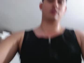 Kam_and_friends • feet24y • Colombia • public