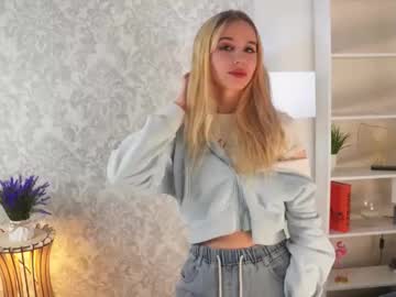 Kaneshacornick, 18 years old, GOAL: Show tongue close up | Welcome to my room! I'm Alice. FREE TG FOR FAN-CLUB! #18 #new #young #blonde #shy [0 tokens remaining], webcam photo