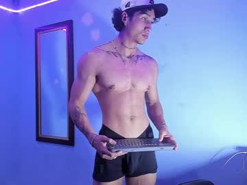 Karybig3, 21 years old, GOAL: CUM SHOW GOAL [2000 tokens remaining] Welcome to my room! MUSCLE HORNY SHOW #master #bigcock #muscle #18 #young, webcam photo