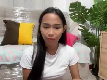 Kate_mae, 19 years old, it's my first day here #asian #pinay #teen #new [2697 tokens remaining], webcam photo