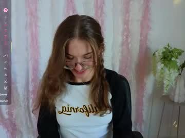 Katyaa_lover, 23 years old, Welcome in Katya's room) #new #teen #glasses #skinny #shy -- Current Goal: Play with dildo at 300 tokens, webcam photo