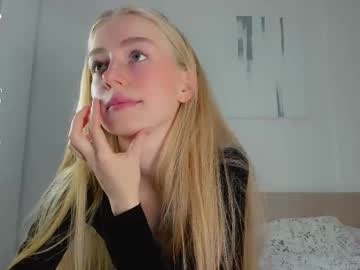 Live cam performer Katysha_ streaming now