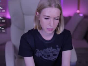 Kaylamooree, GOAL: My first day [191 tokens remaining] Hey, hey) Im new here) let's get to know each other <3)  #new #sexy #ass #tits #lovense, webcam photo