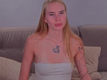 Kaylierai • longtongue24y • New Jersey, United States • public