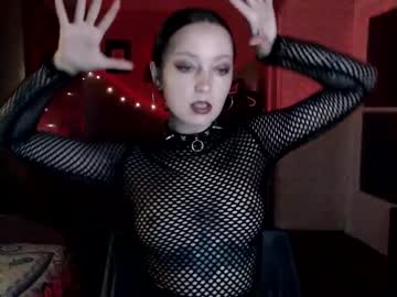 Kellydark0111 • mistress28y • your heart your hurt • public