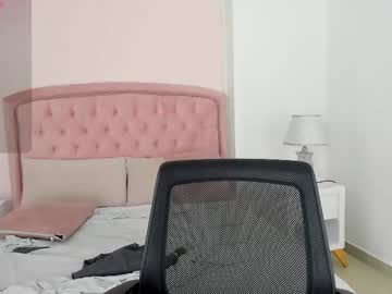 Kendall__fox, 20 years old, GOAL: Make Me Wet [100 tokens remaining] Welcome To My Room #fuckmachine #latina #18 #squirt #daddysgirl, webcam photo