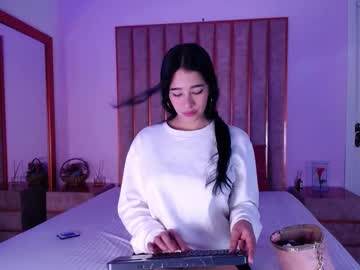 Kendallmonet, 19 years old, I want to play with you and make your dreams come true #teen #18 #new #skinny #bigass [495 tokens remaining], webcam photo