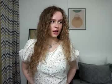 Kendraedger, 19 years old, " The first steps here! Goal: make me smile <3 #new #shy #18 #skinny #young [20 tokens remaining], webcam photo