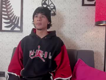 Kenix_7, 18 years old, Hello, welcome to my Room. SHOW CUM!! #twink #latino #findom #new #young [1006 tokens remaining], webcam photo