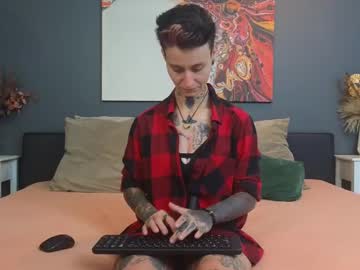 Squirting cam girl Kennyandsellena live now