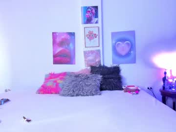 Keomy_22, ride  dildo   #squirt  #anal  #bigass  #teen  #18 [197 tokens remaining], webcam photo